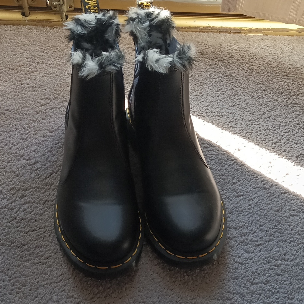 Doc Martins - Picture 3 of 4